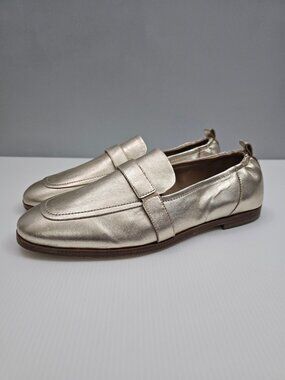 Andre Assous Cedar Featherweights Loafer Womens 10.5 Metallic Gold Leather Flats
